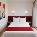 Nerium Garden Tirana Airport 4*