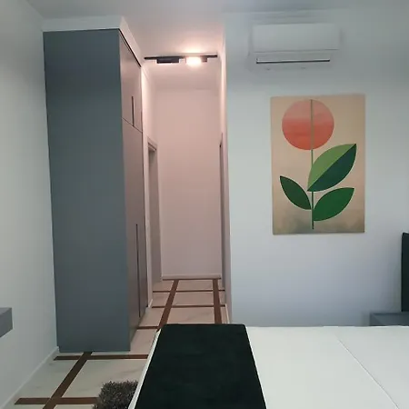 Nerium Garden Tirana Airport 4*