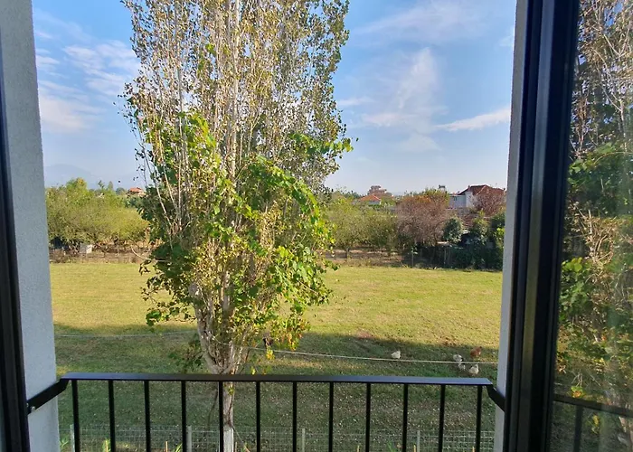 Hotell Nerium Garden Tirana Airport 4*
