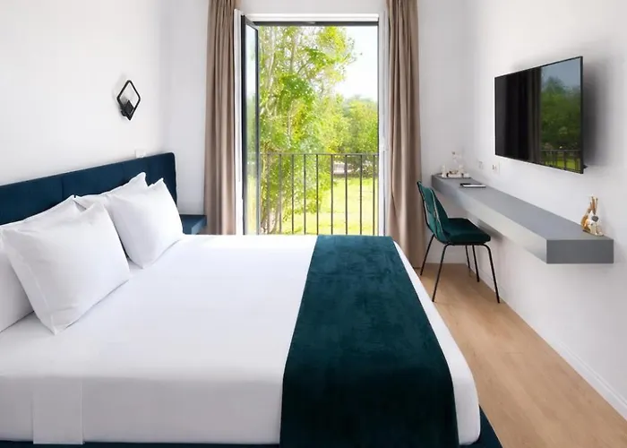 Hotell Nerium Garden Tirana Airport 4*