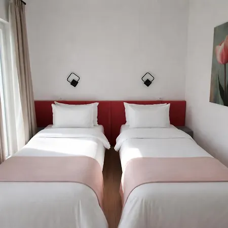 Nerium Garden Tirana Airport 4*