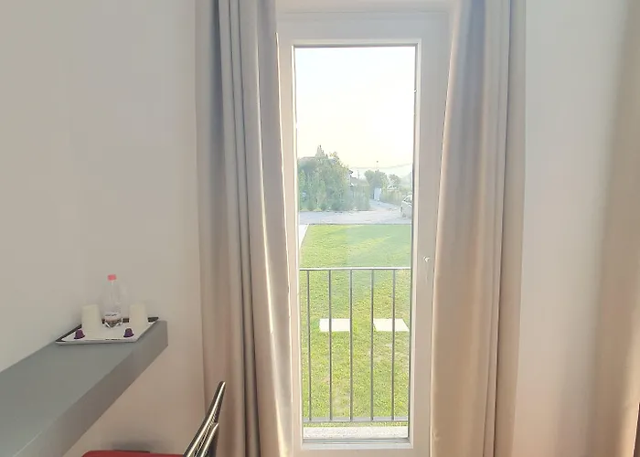 Nerium Garden Tirana Airport Hotell 4*