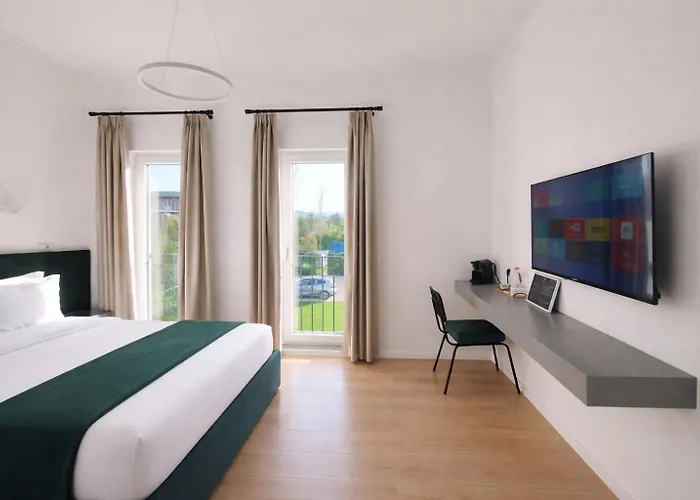 Nerium Garden Tirana Airport 4*